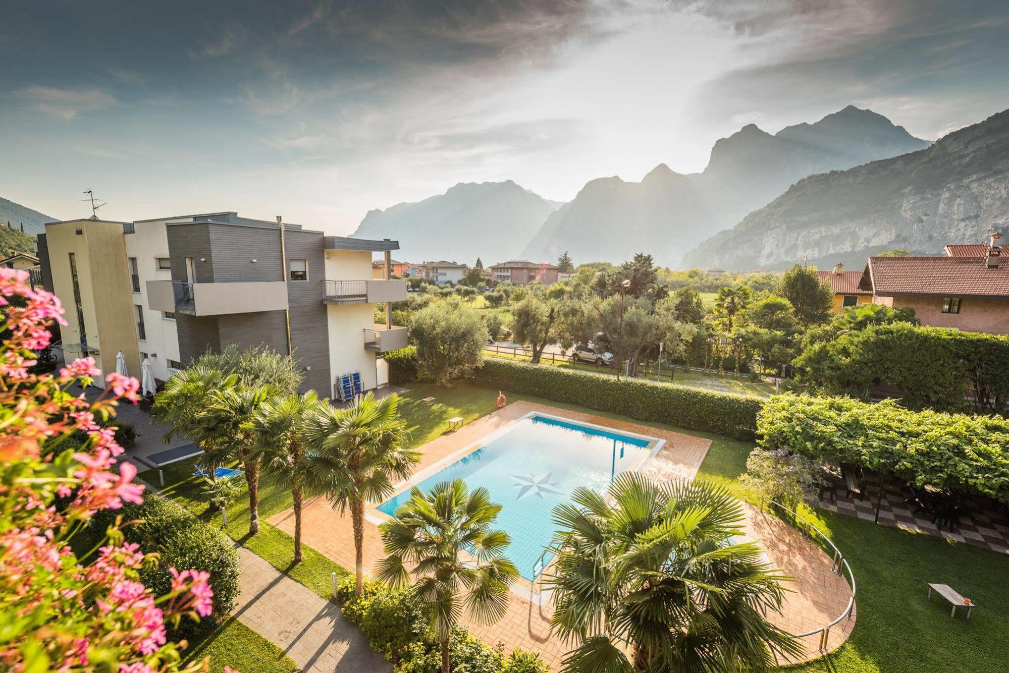 Sporthotel Villa Stella Torbole Sul Garda Exterior foto